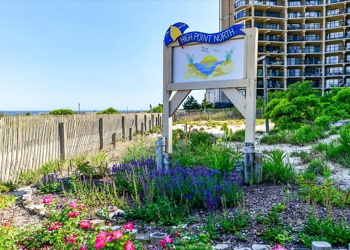 Holiday home Stunning 2 Bedroom Direct Ocean Front At High Point North